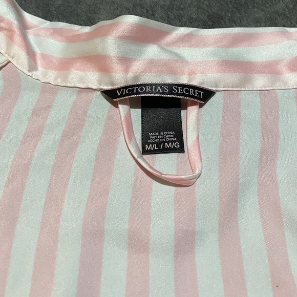 Victoria's Secret Other - Victoria's Secret Robe